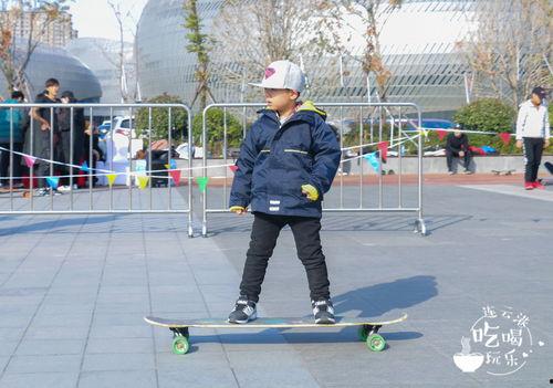 娱乐吃瓜滑板,吃瓜群众围观滑板圈精彩瞬间 第2张 娱乐吃瓜滑板,吃瓜群众围观滑板圈精彩瞬间 第2张